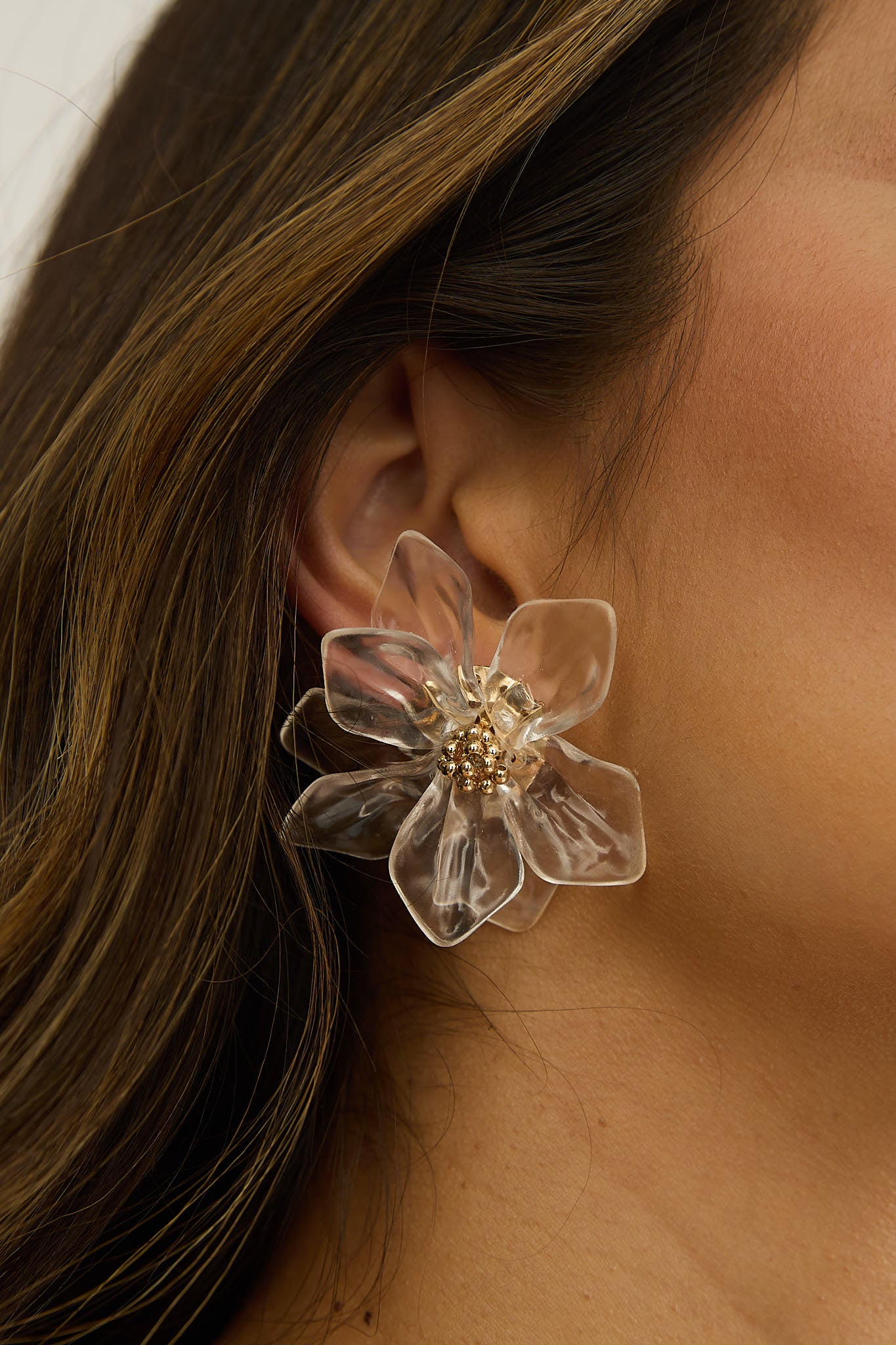 Monika Acrylic Flower Earrings Clear-Fable Dress