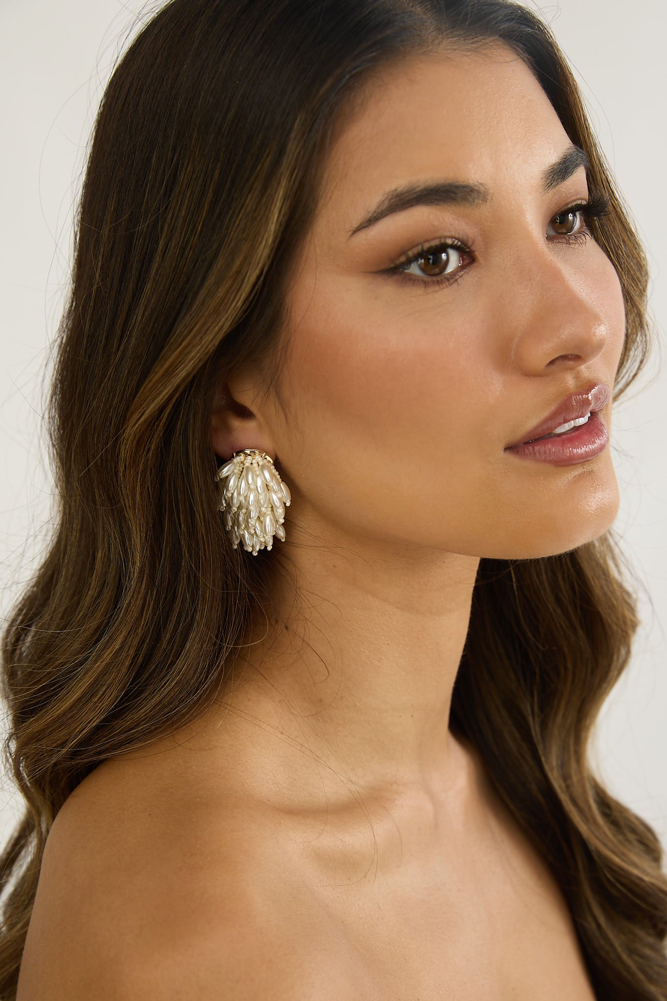 Rayn Cluster Earrings Pearl-Fable Dress