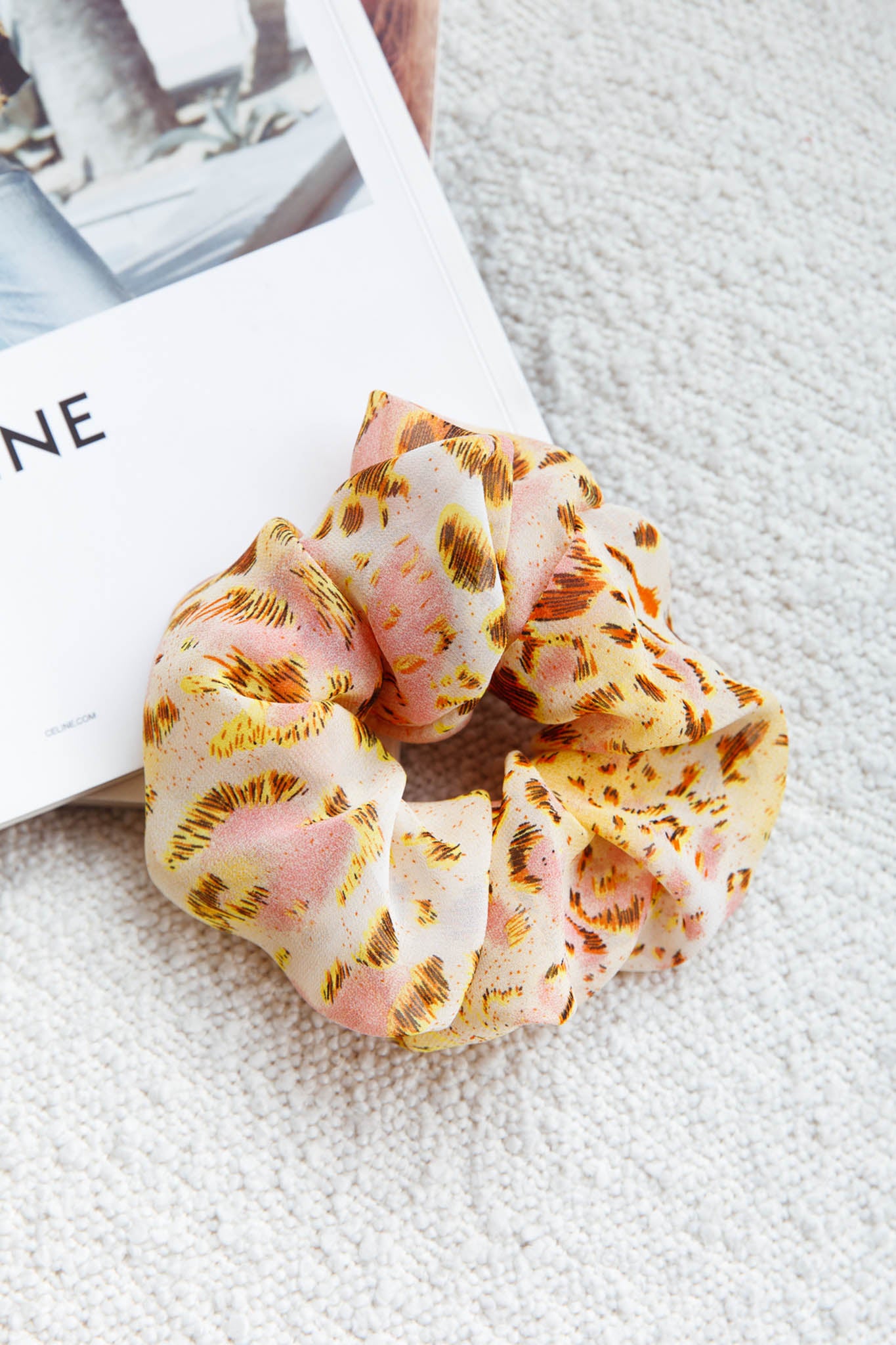 Chouchou Scrunchie Animal Yellow-Fable Dress