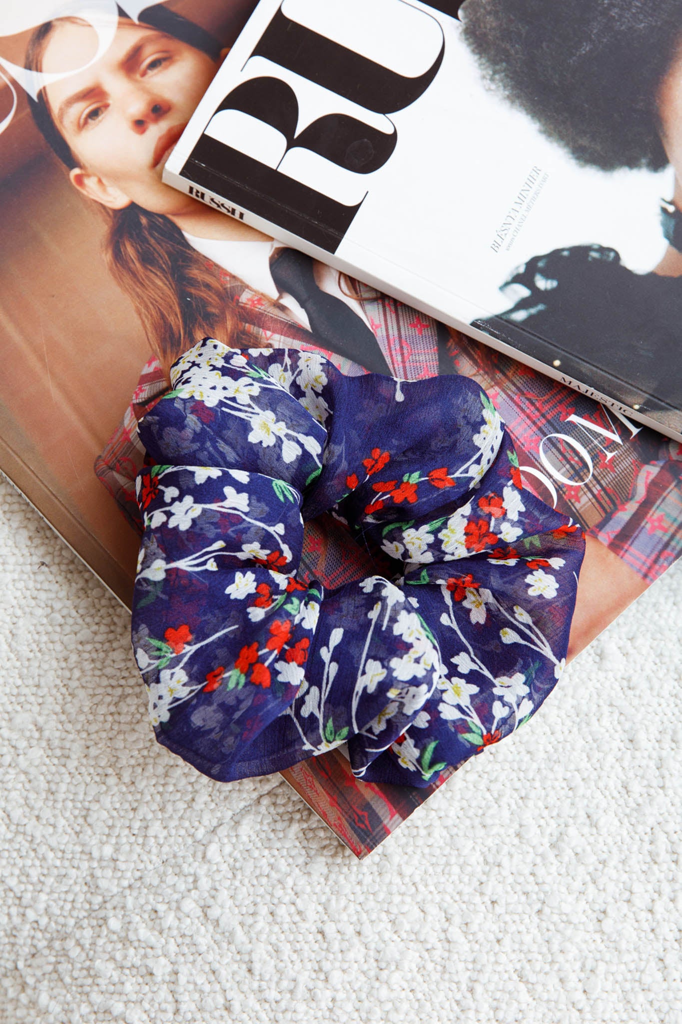 Chouchou Scrunchie Floral Navy-Fable Dress