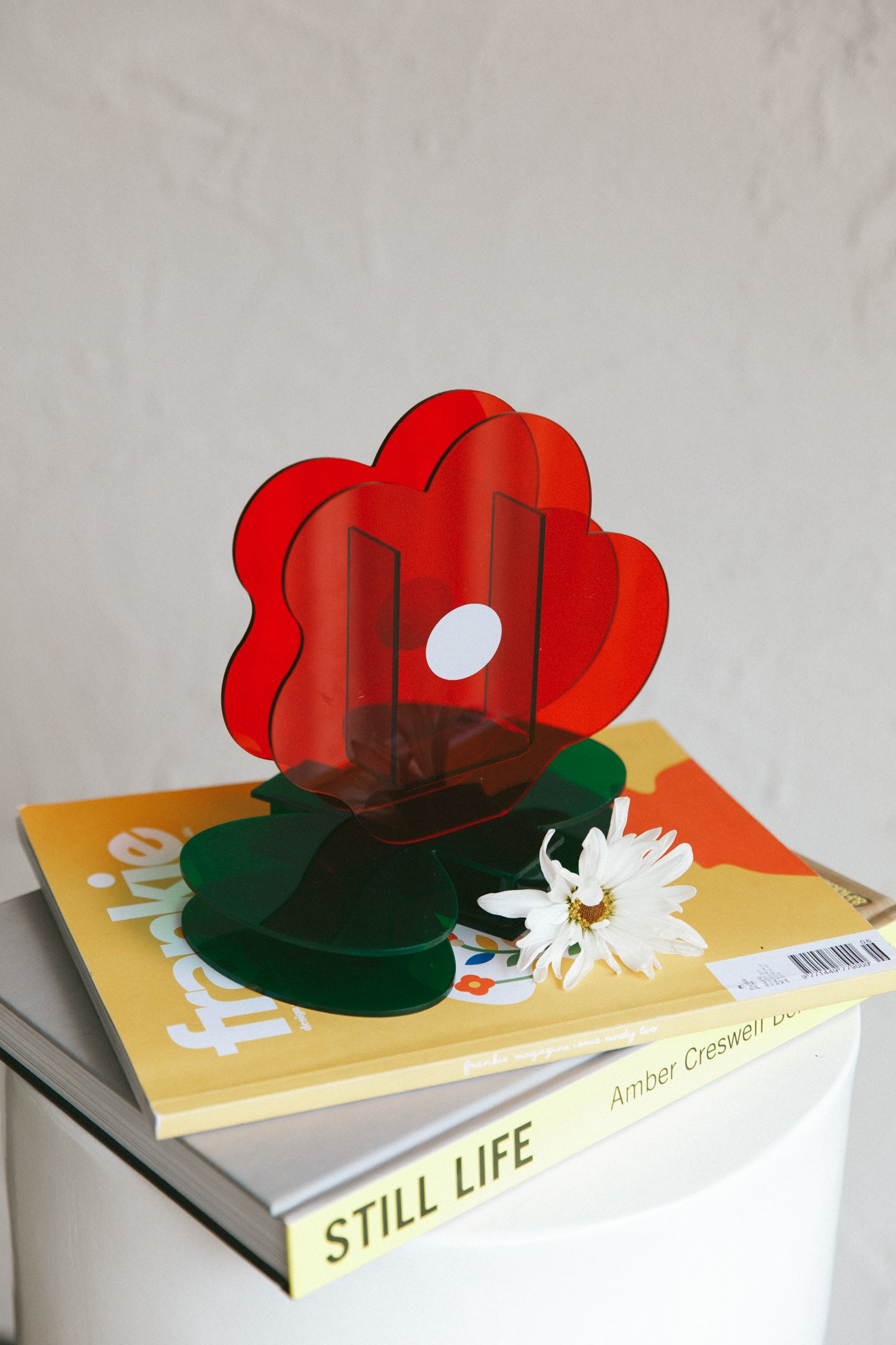 Zephyr Eco-friendly Acrylic Vase Red-Fable Dress