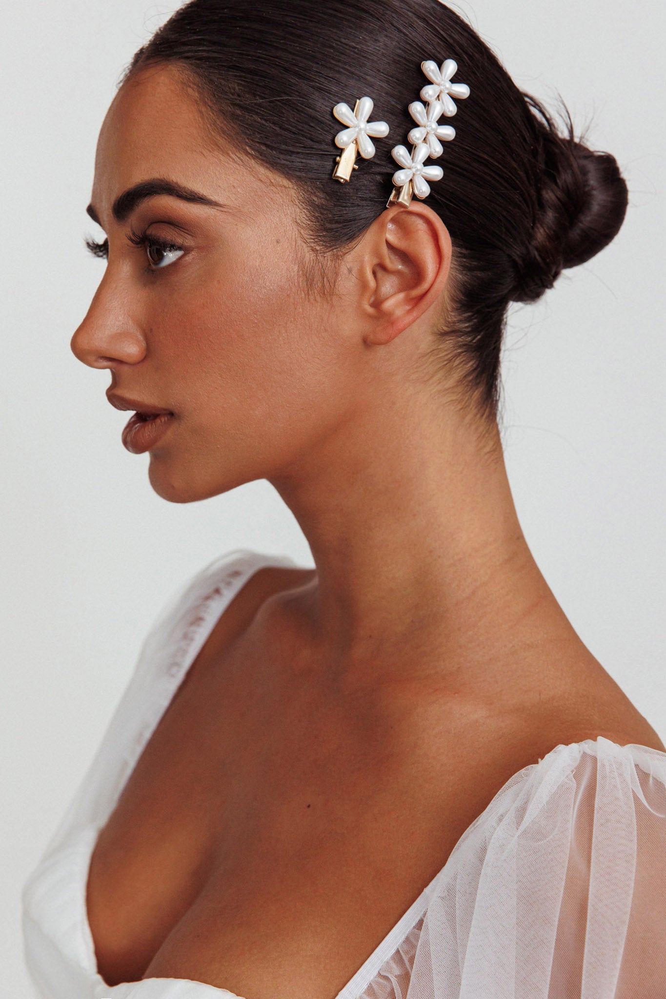 Aurelia Pearl Flower Hairclip Set-Fable Dress