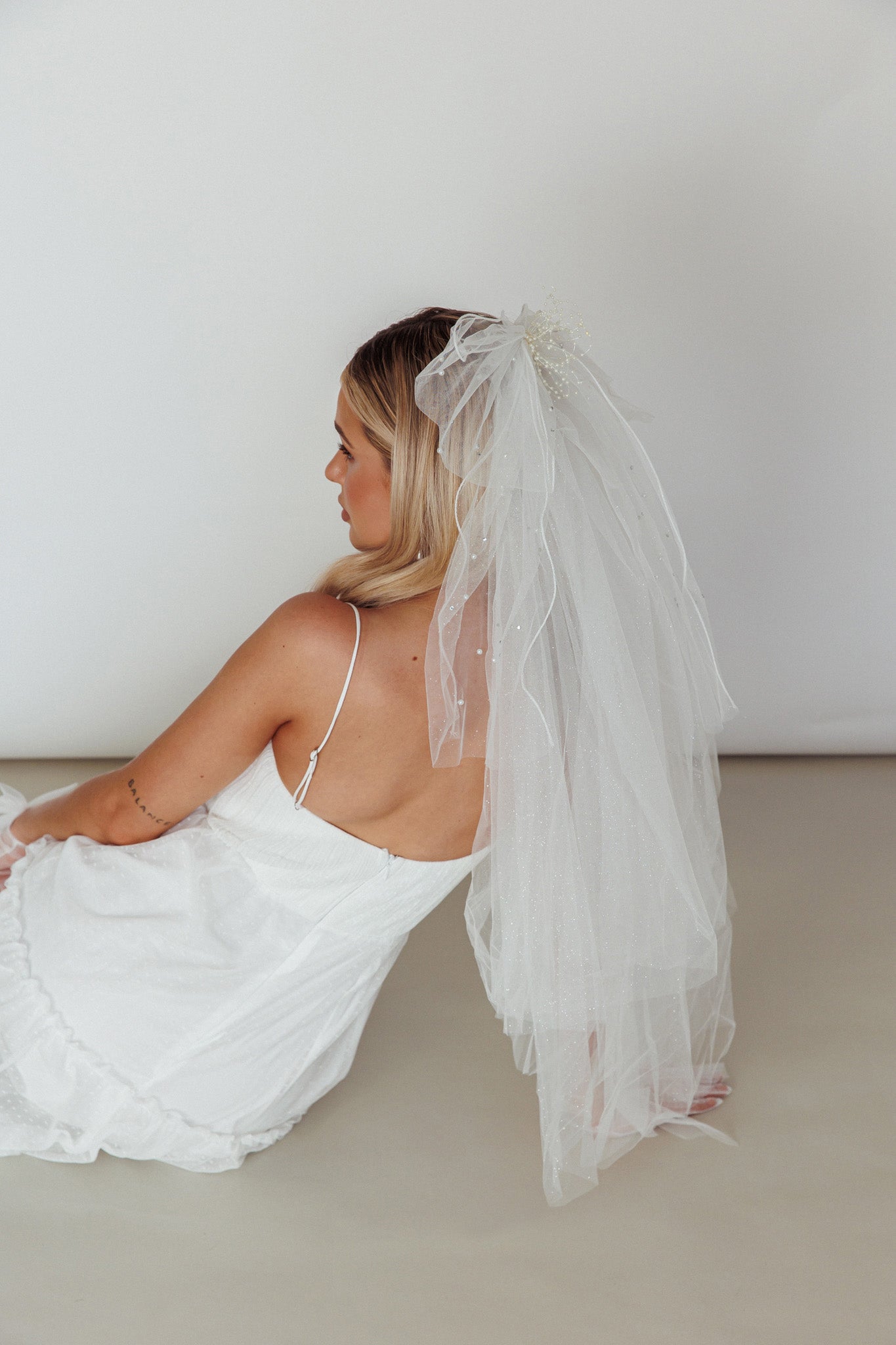 Isa Glitter & Pearl Veil White-Fable Dress