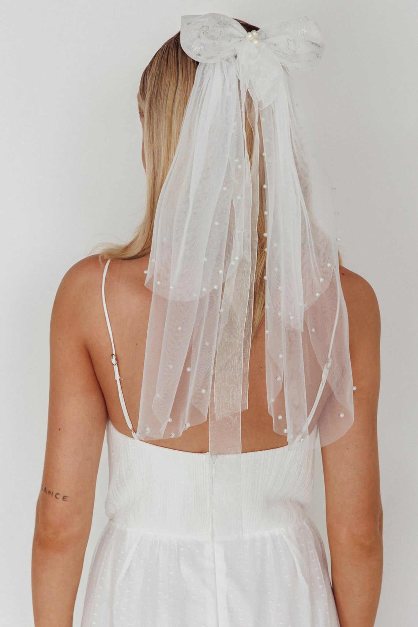 Bella Pearl & Glitter Star Veil White-Fable Dress