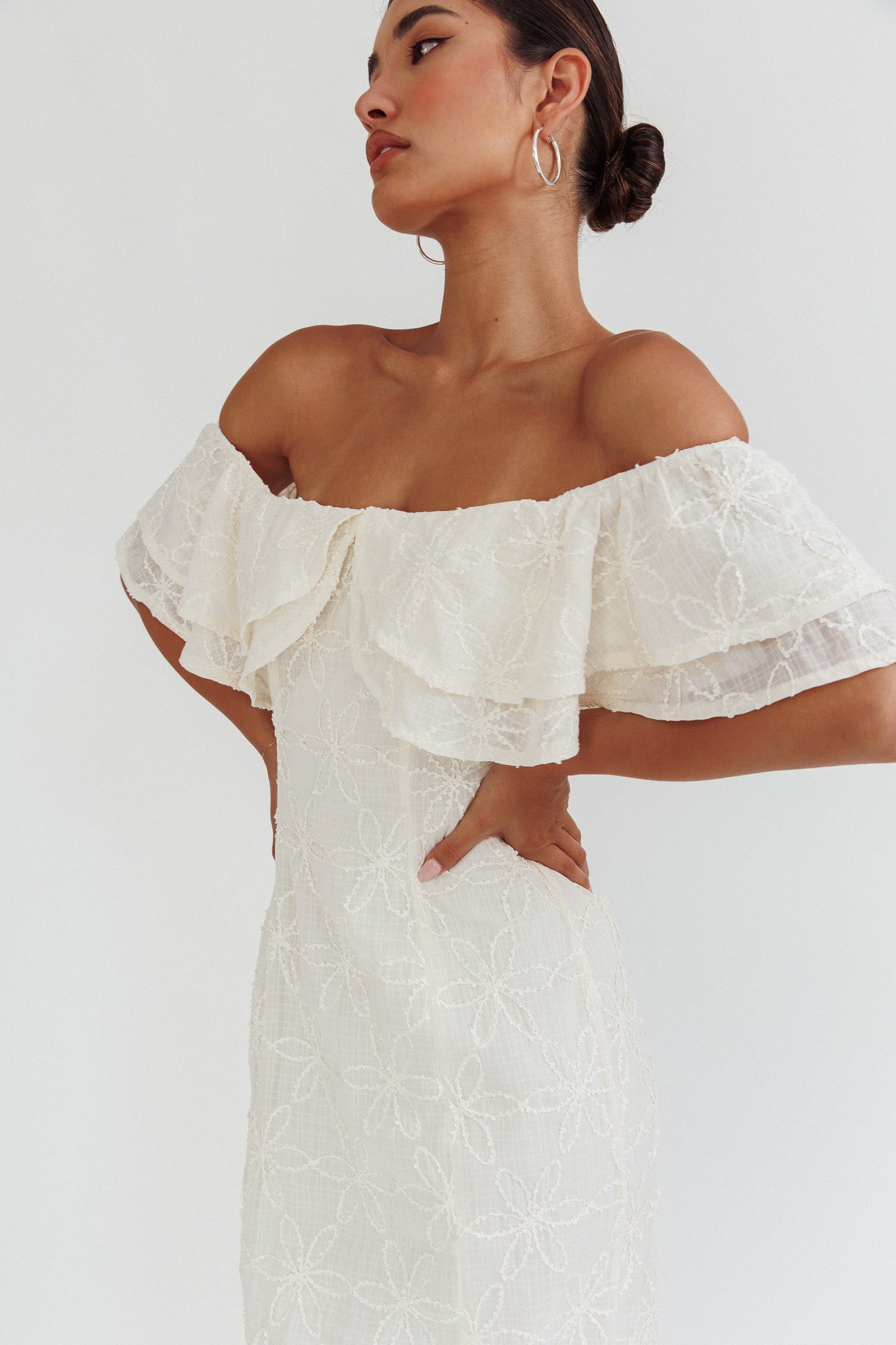 Beauty Within On-Off-Shoulder Maxi Dress Cream-Fable Dress