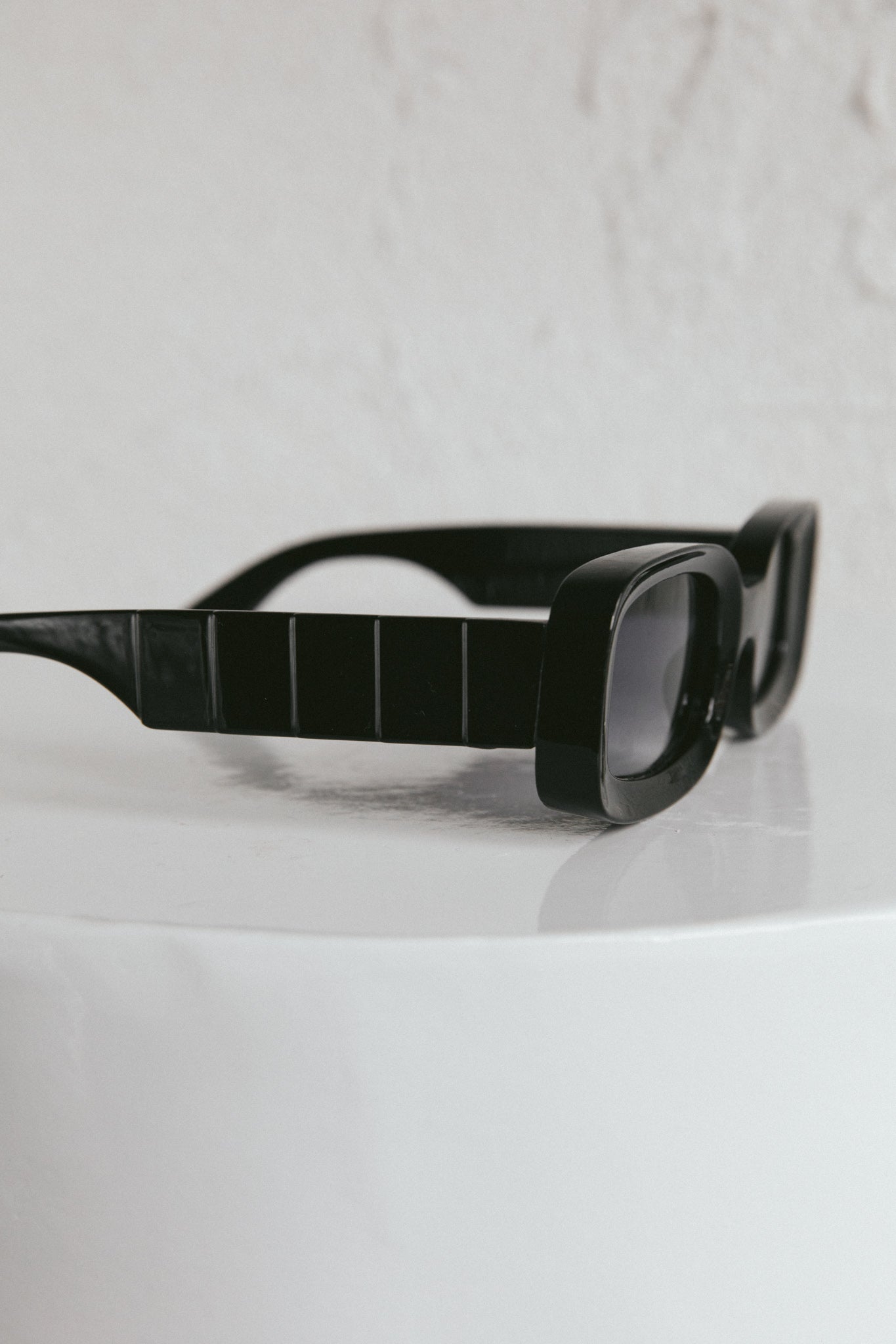 Zion Square Frame Sunglasses Black-Fable Dress