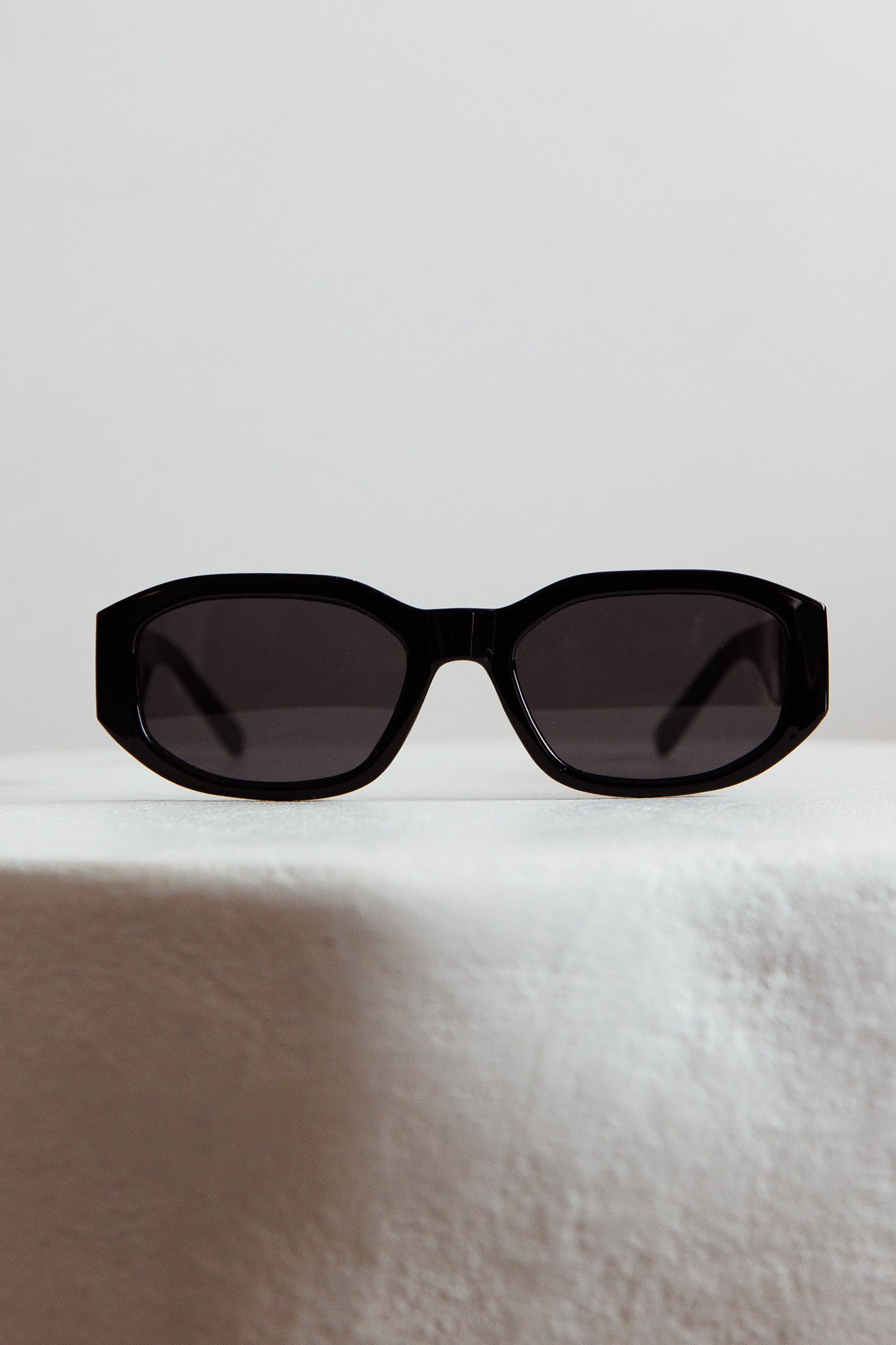Heartfelt Square Sunglasses Black-Fable Dress