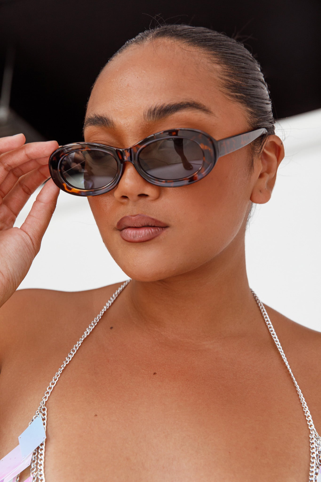 Riptide Oval Sunglasses Tort-Fable Dress