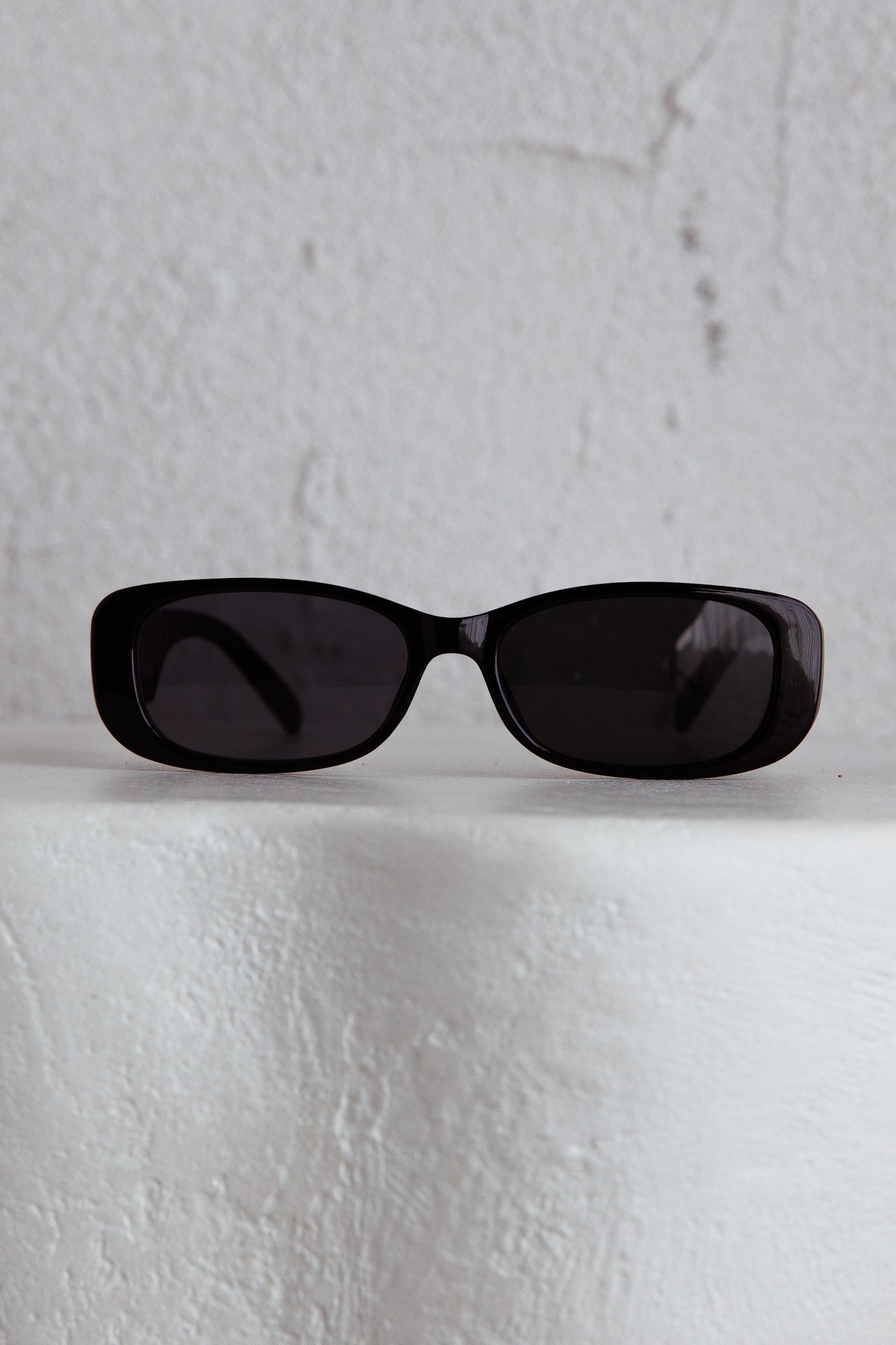 Eola Retro Sunglasses Black-Fable Dress