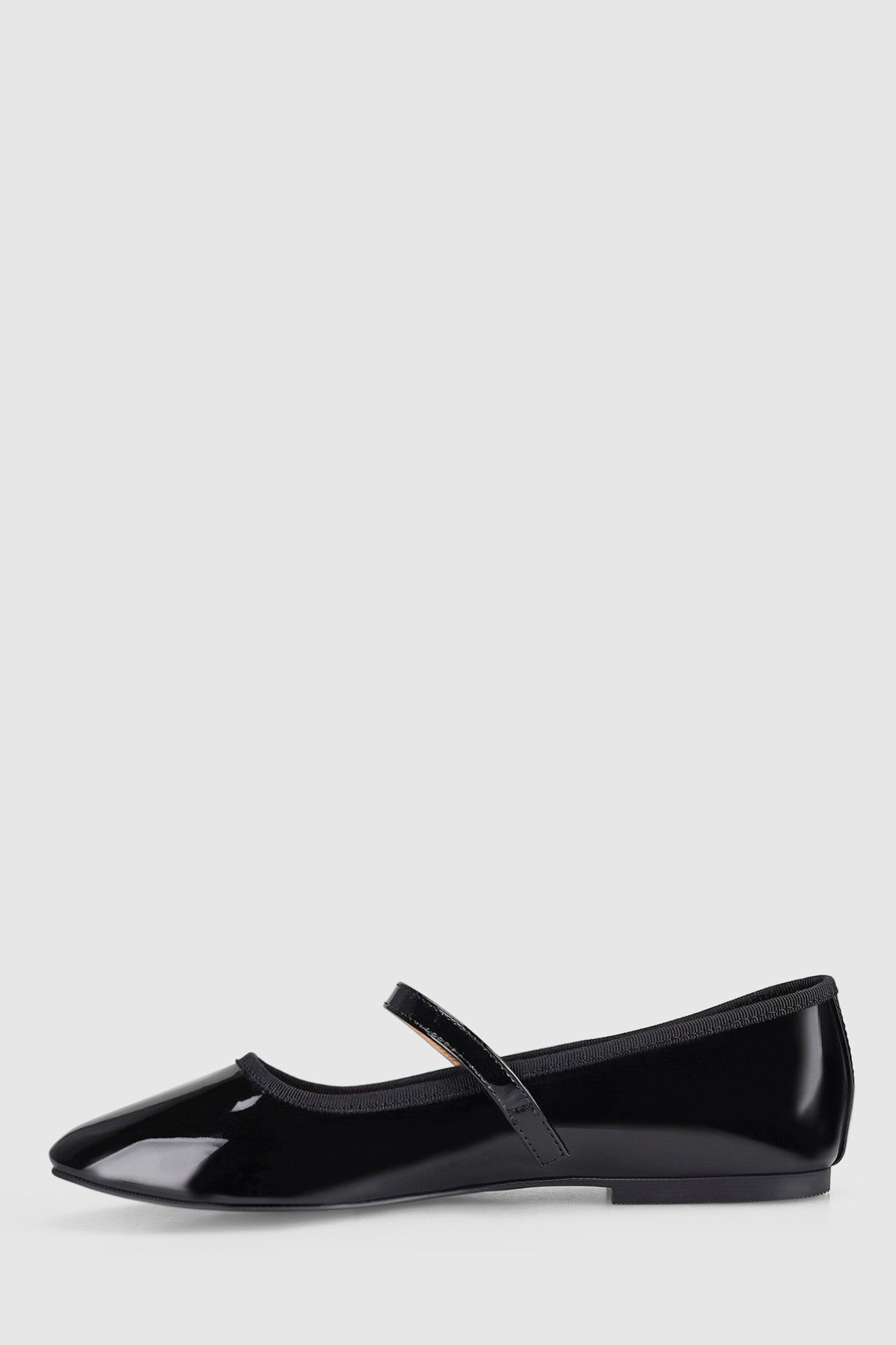 VERALi Bambi Mary-Jane Flats Black Patent-Fable Dress