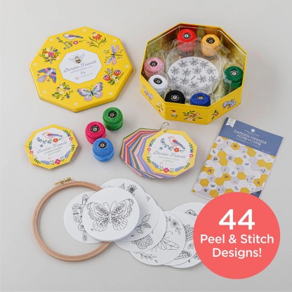 Garden Friends Embroidery Kit🌸🧵
