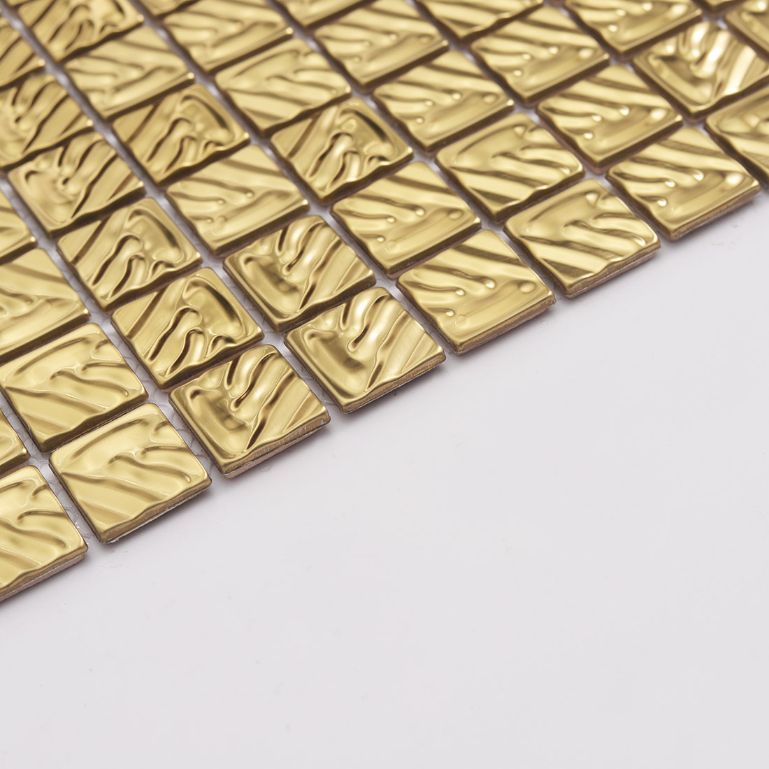 Gold Wavy Stainless Steel Mosaic Hotel Feature Walls Tile