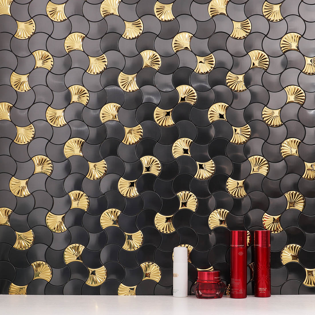 lack and gold fish scale metallic mosaic tile feature wall scene