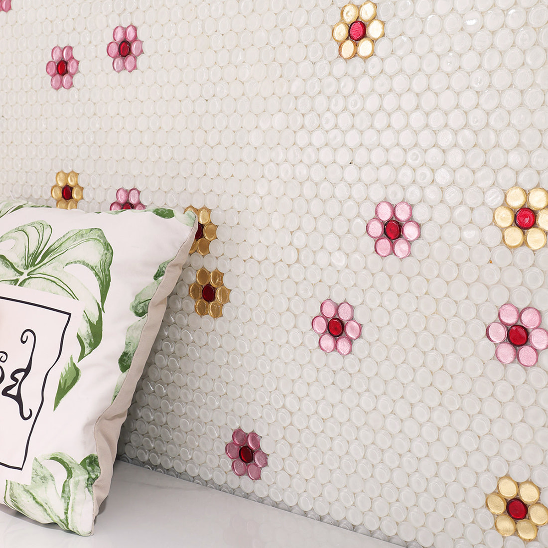 Decorative white penny round glass mosaic wall with colorful floral accents