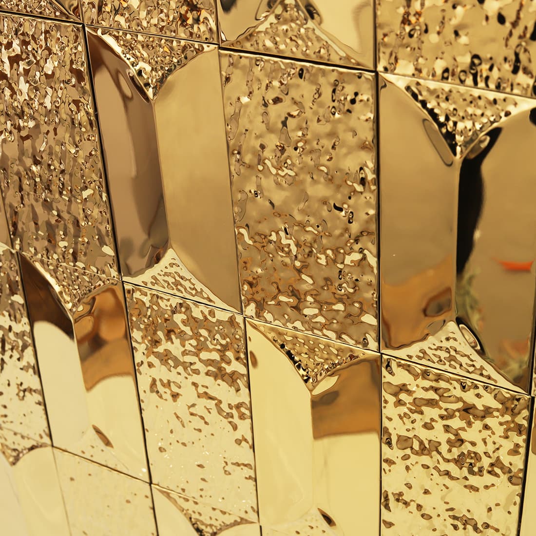 Gold rectangular metal mosaic wall with hammered and mirror texture