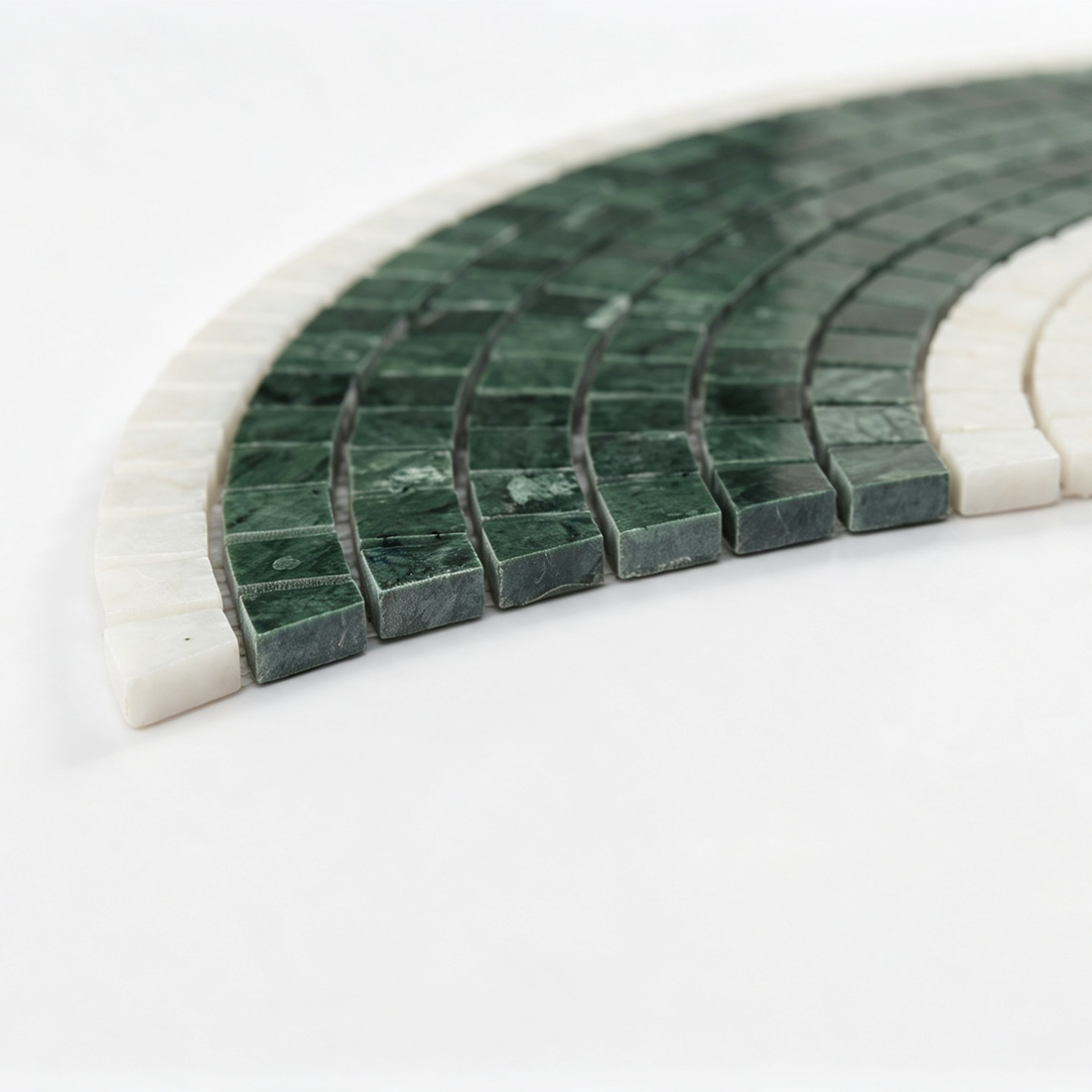 Side view showing green white fish scale pattern marble mosaic thickness