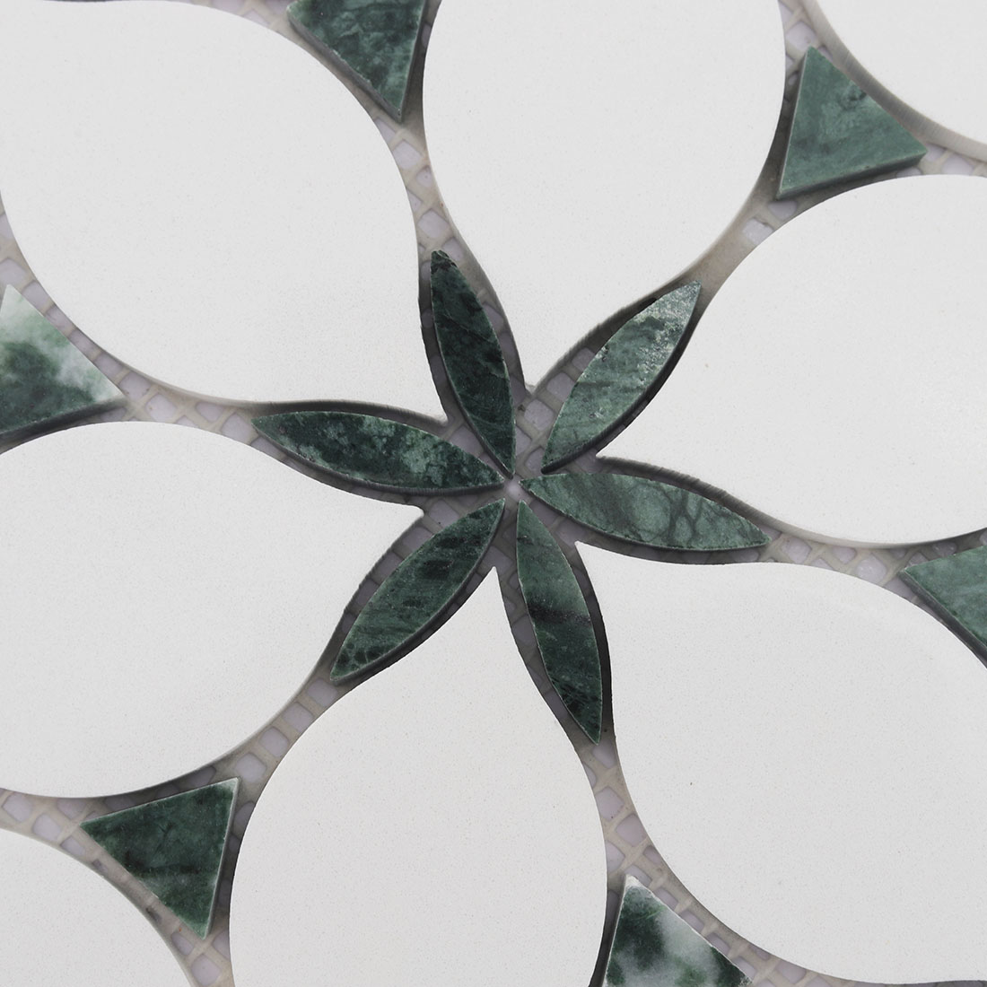 Green marble leaf flower detail in white marble mosaic tile