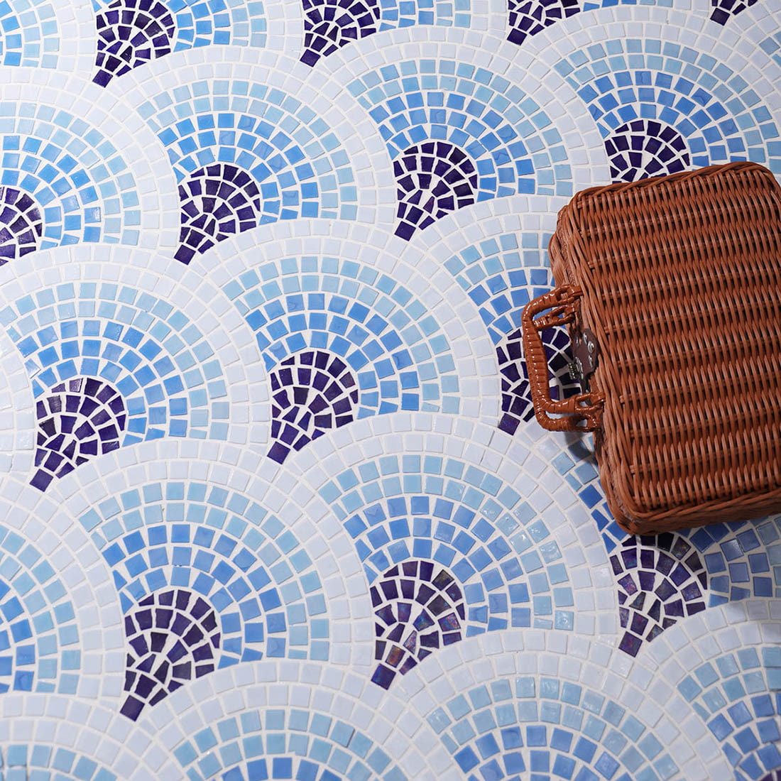 Handmade Fish Scale Glass Mosaic Tiles for Wall and Bathroom Decoration – Art Deco Curved Fan Pattern Design-Woos Tiles