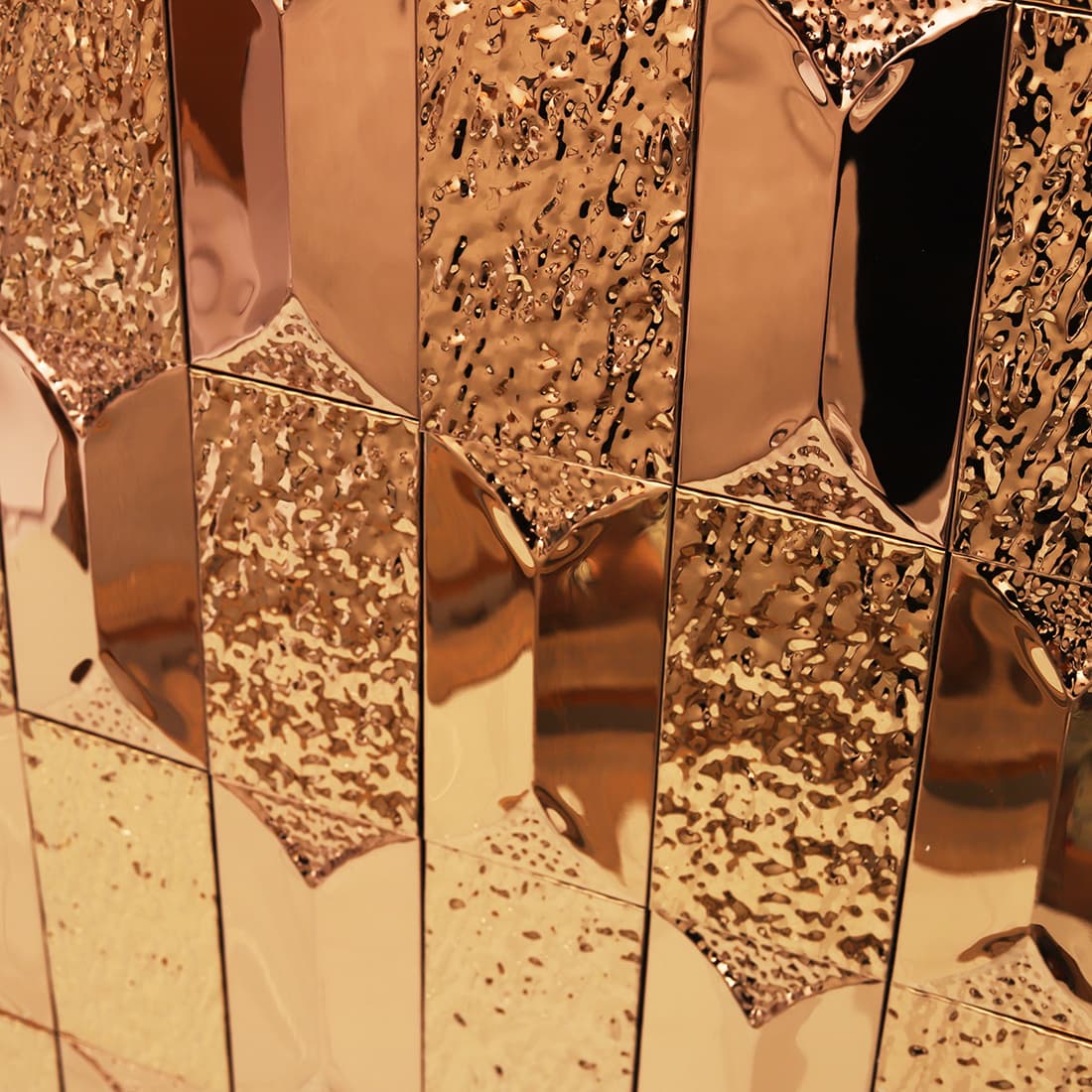 Rose gold rectangular metal mosaic wall with hammered and mirror texture