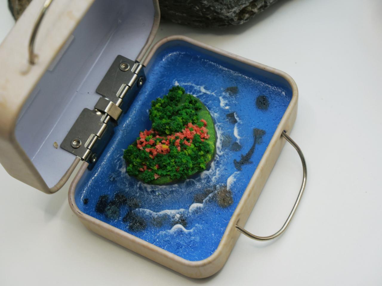 [VIRIDIA]quadrate,Iron heart island ，Coastline scenery，Landscape model；【100% restore the series】ID000039