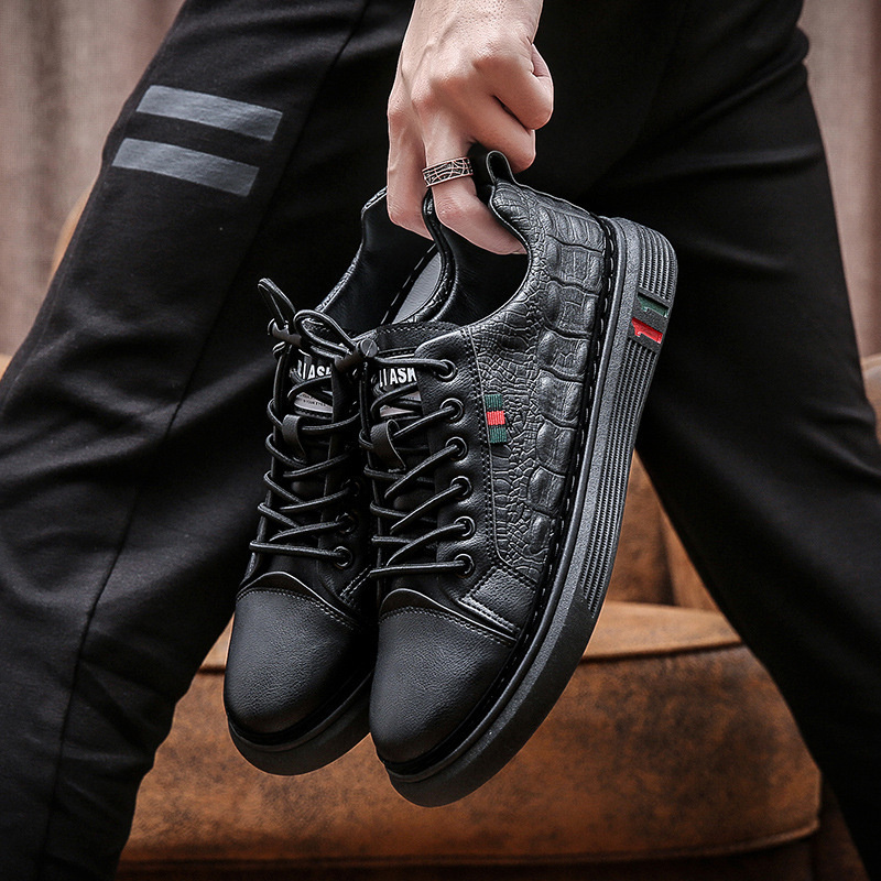Men's Crocodile Print Leather Casual Sneakers