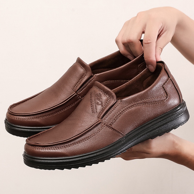 Men's Faux Leather Wide Feet Casual Slip-On Loafers