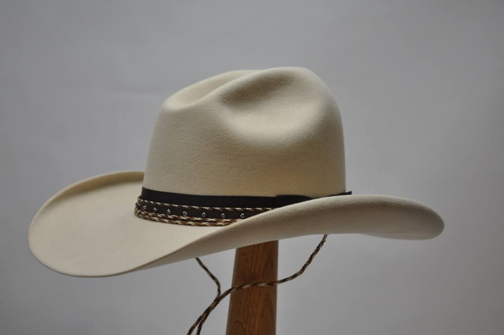 White Grass & Golden Wind