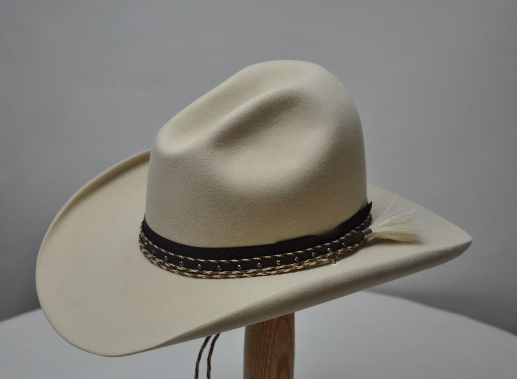 White Grass & Golden Wind