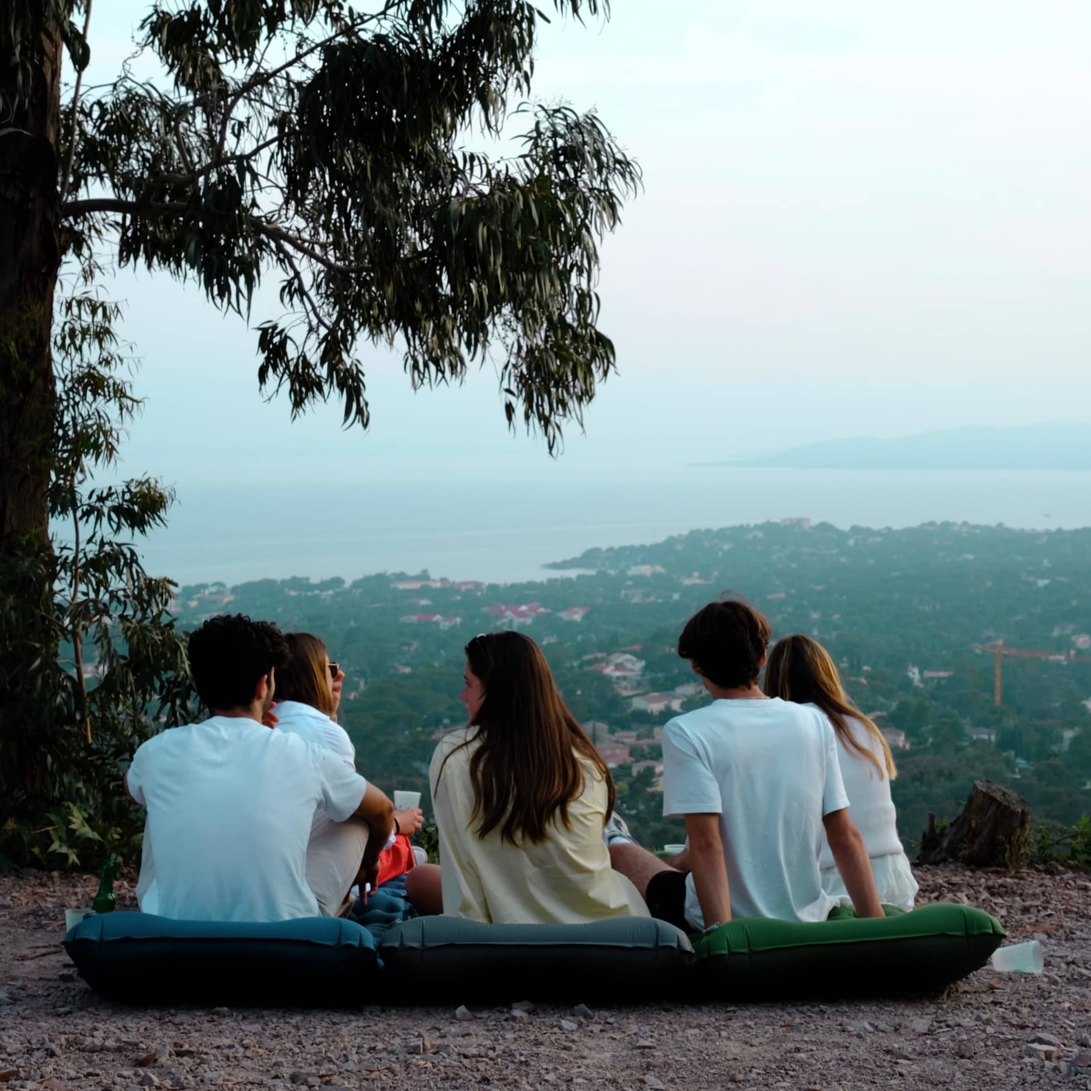  Inflatable Sleeping Pad