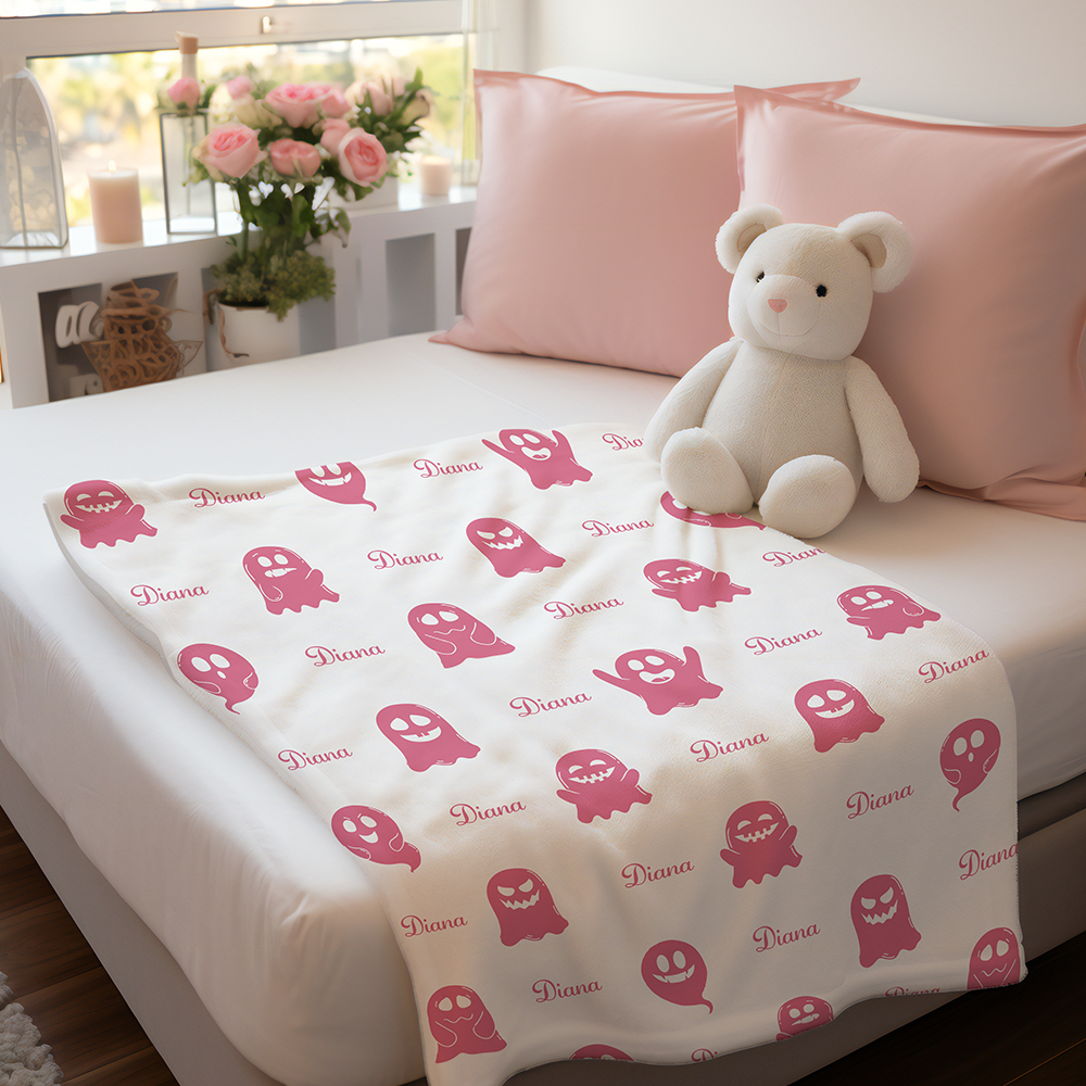 Personalized Name Spooky Ghost Pattern Blanket – Custom Name Engraving Halloween Gift
