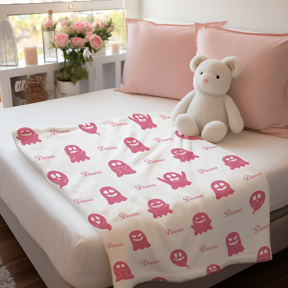 Personalized Name Spooky Ghost Pattern Blanket – Custom Name Engraving Halloween Gift