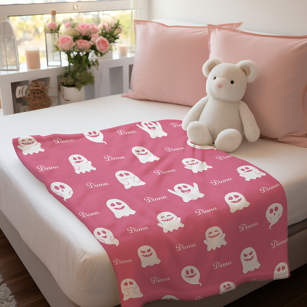 Personalized Name Spooky Ghost Pattern Blanket – Custom Name Engraving Halloween Gift