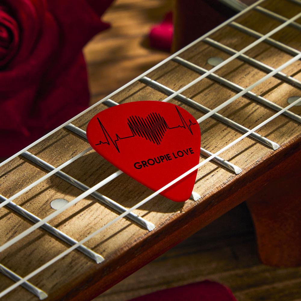 Custom Text Red Heart Guitar Pick