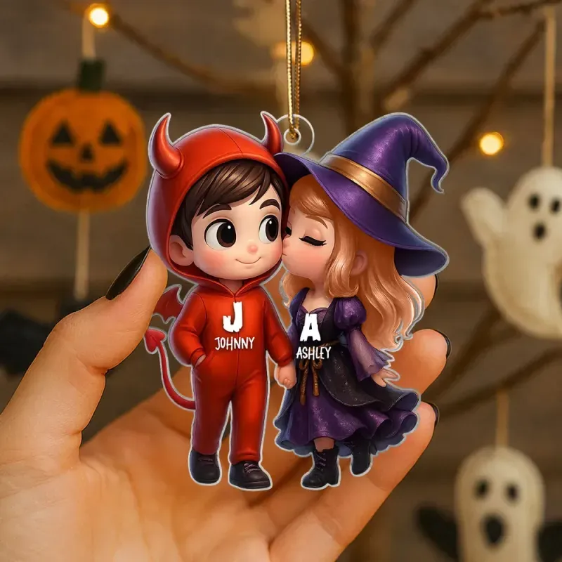 Personalized Name Halloween Style Acrylic Car Hanger Cute Couple Kissing Moment Halloween Gift for Boyfriend & Girlfriend