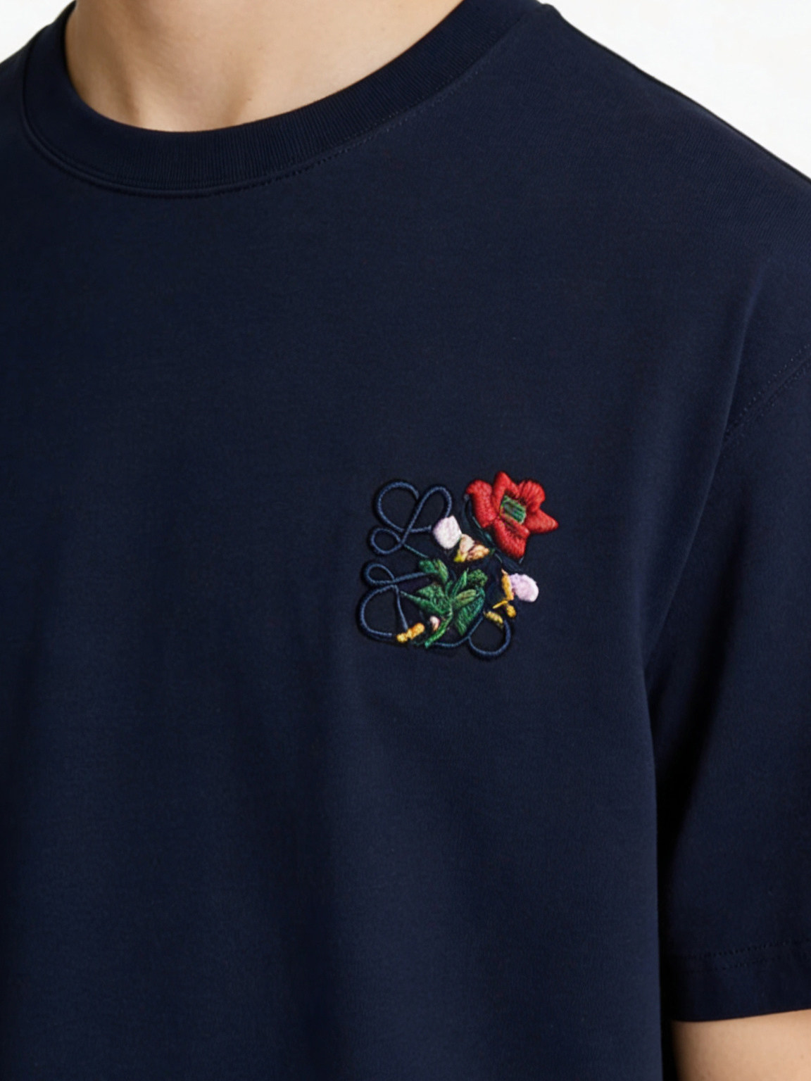 Floral Embroidered Crew Neck T-Shirt -- Luxury Feel