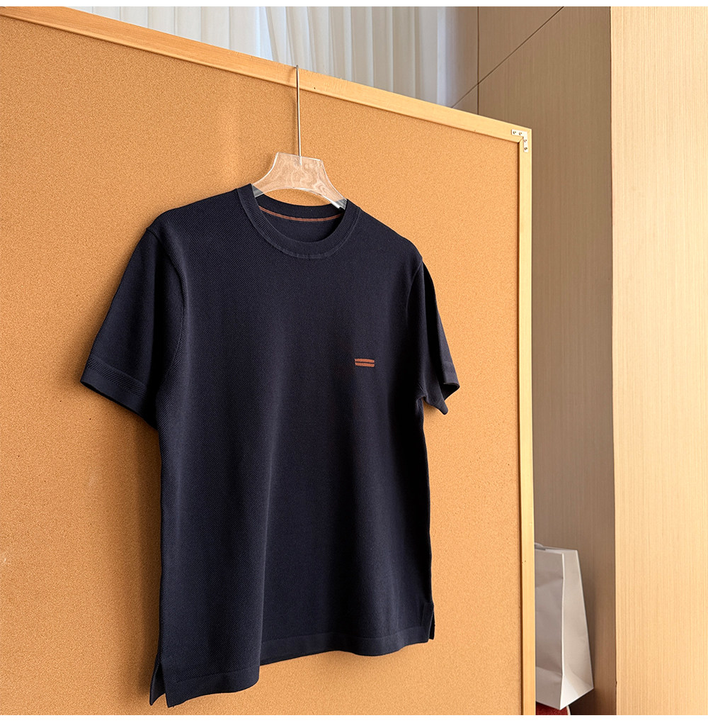 Men’s Navy Textured Knit Tee – Minimal Chest Logo Short Sleeve 