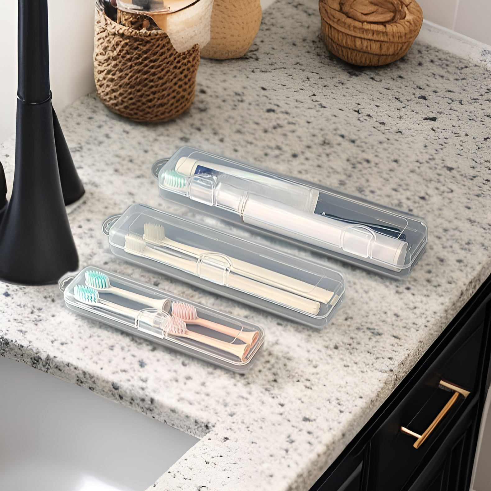 Praktyczne pudełko na szczoteczkę – wygodne zamknięcie