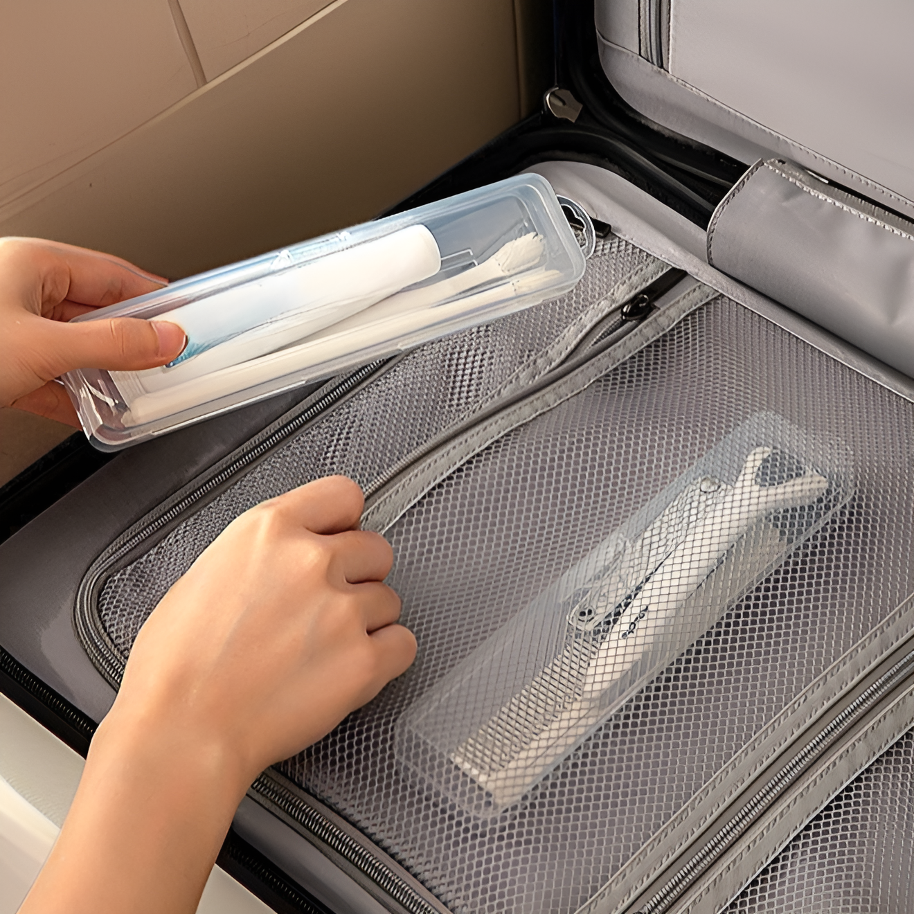 Pudełko do szczoteczki do zębów – przezroczysty design