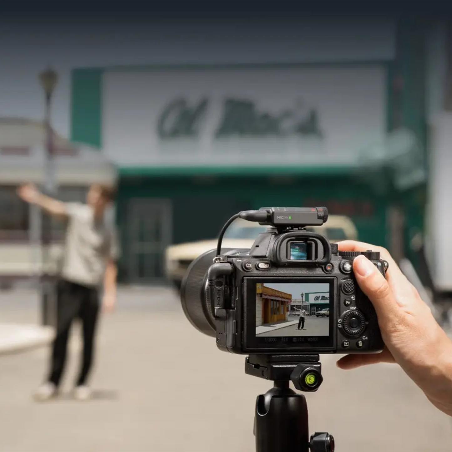 DthtJI Mic Mini (2 TX + 1 RX + Charging Case)