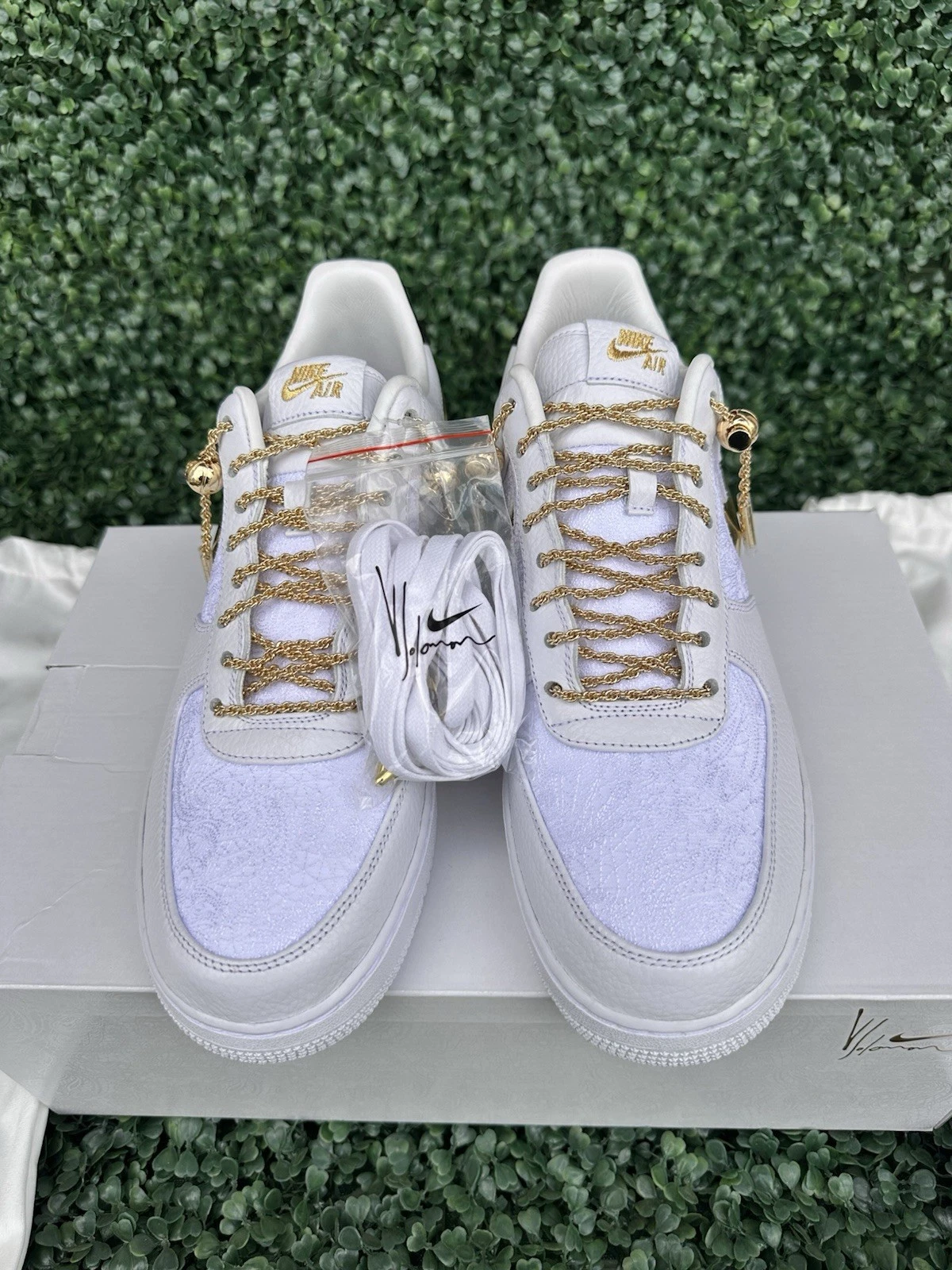 Nithtke Athtir Forcthte 1 x Victor Solomon Trophies Collection  “Sunset Strip” white Gold