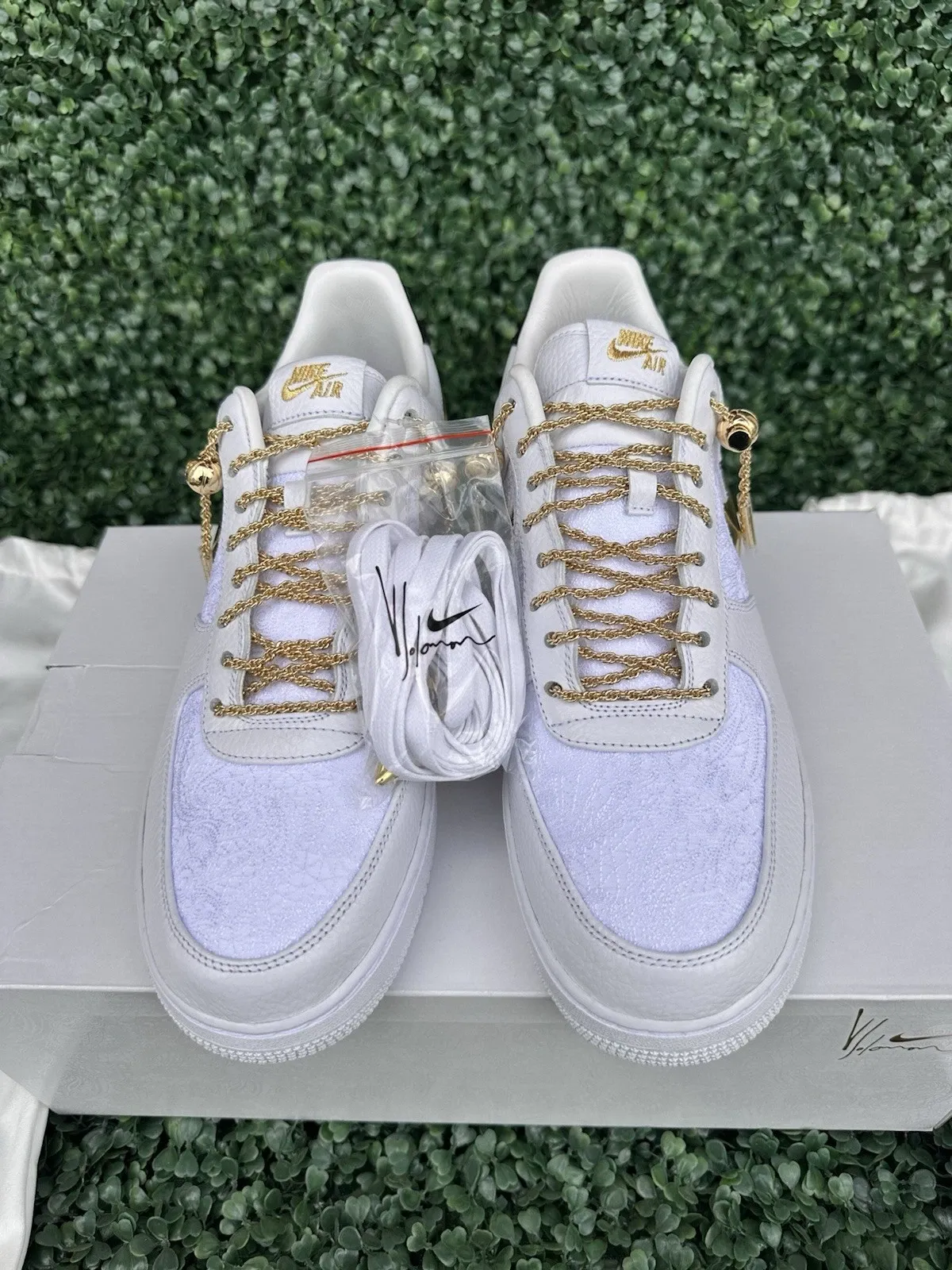 Nithtke Athtir Forcthte 1 x Victor Solomon Trophies Collection  “Sunset Strip” white Gold