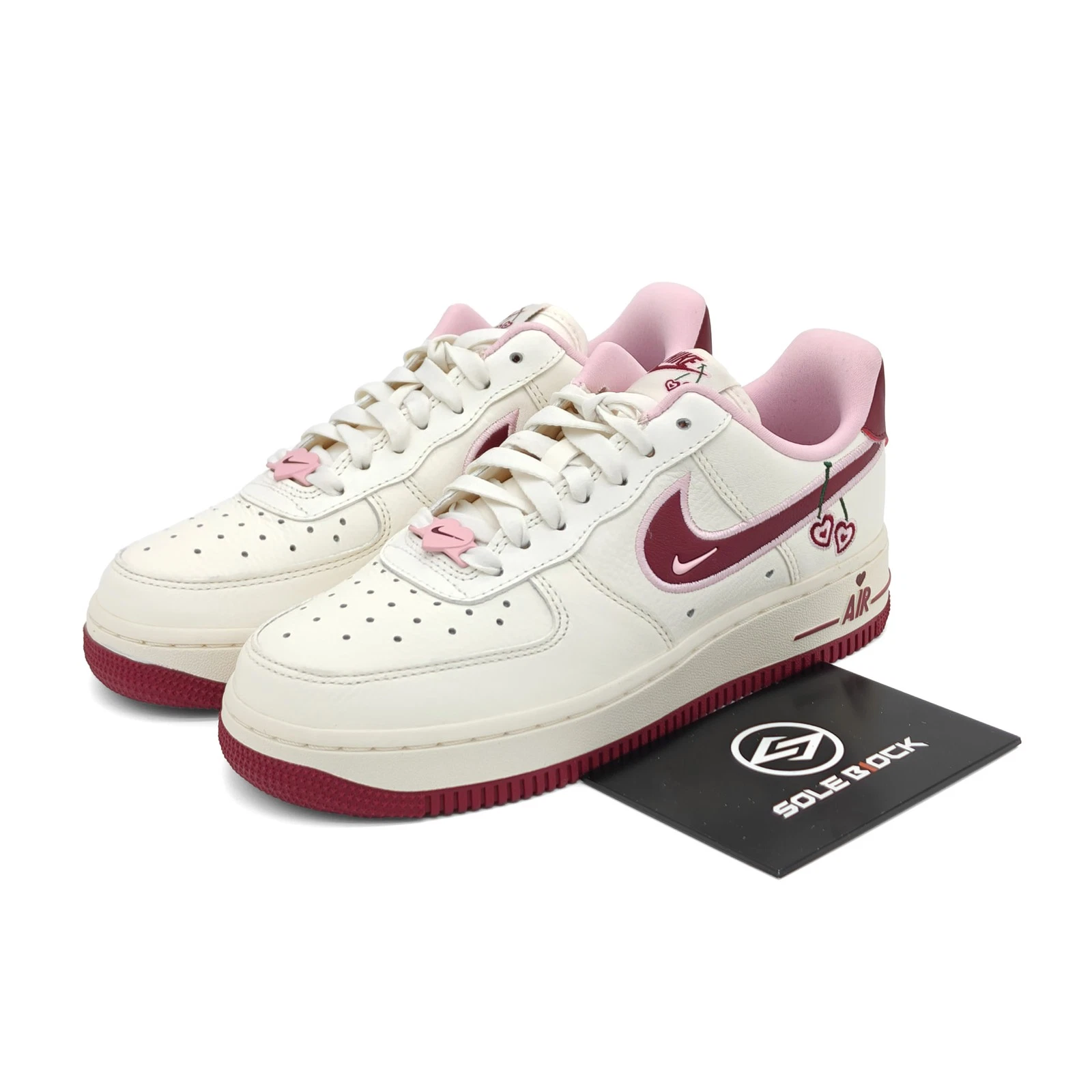 Nithtke Aithtr Fothtrce 1 Low Valentine's Day 2023 Women's FD4616-161