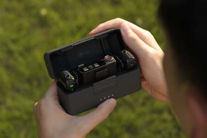 DthtJI Charging Case for Mic 2