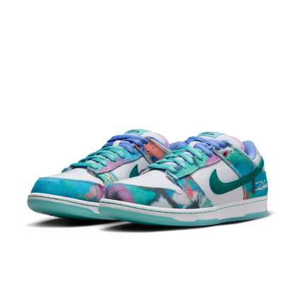nithtke x Futura Laboratories SB duthtnk Low ��Bleached Aqua��