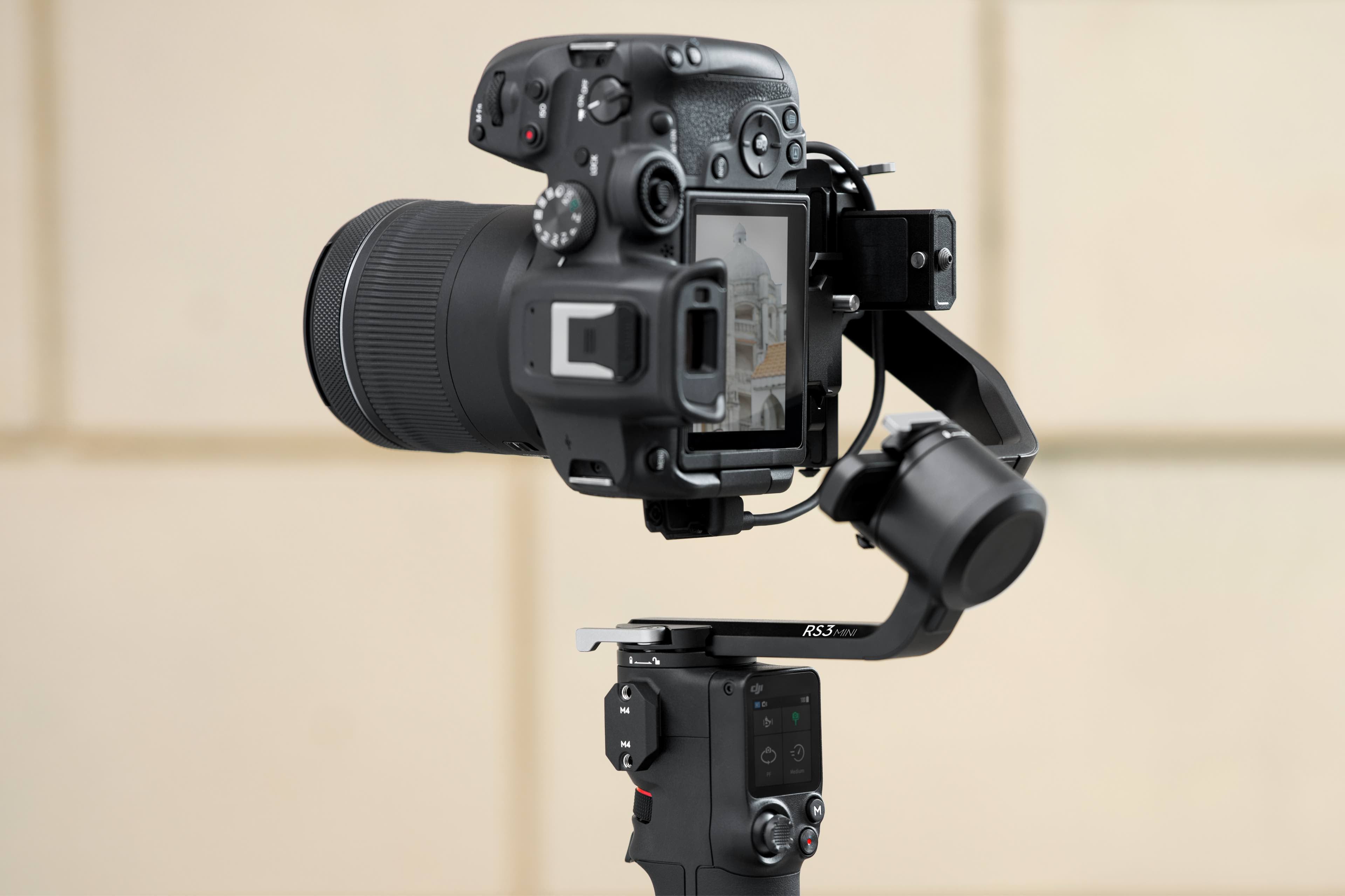 DthtJI RS L-Shaped Multicamera Control Cable, USB-C - 11.8"