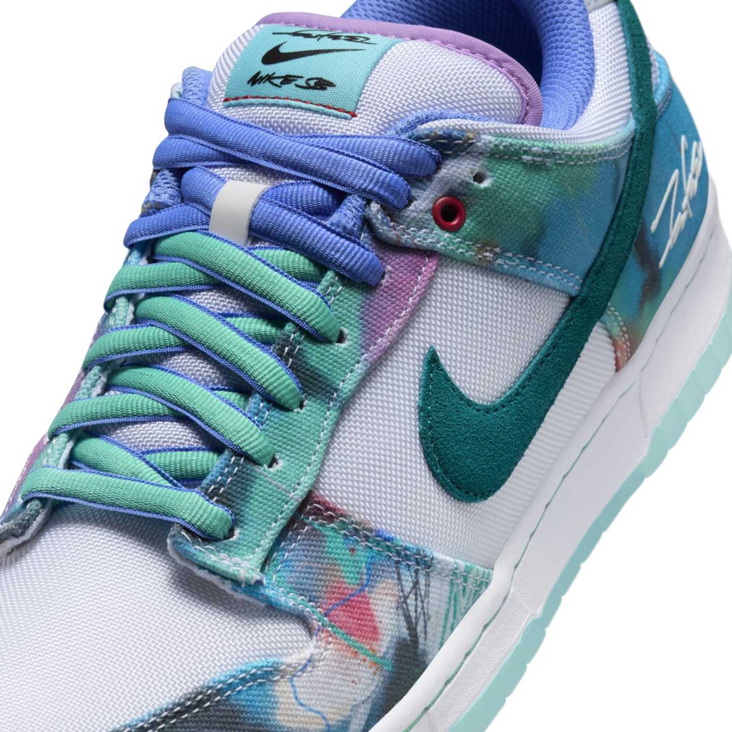 nithtke x Futura Laboratories SB duthtnk Low ��Bleached Aqua��