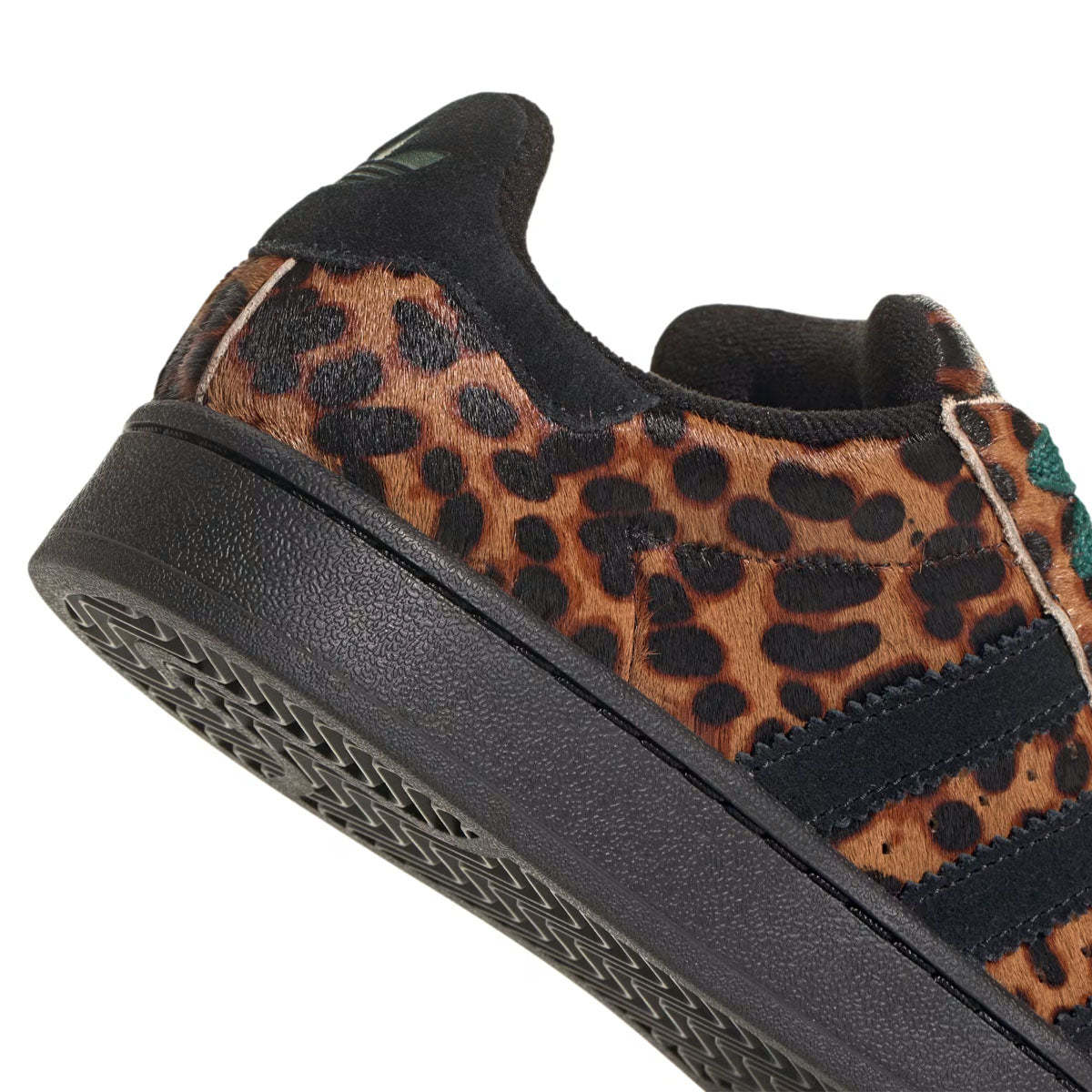 Wmns Camthtpus 00s 'Black Cheetah'