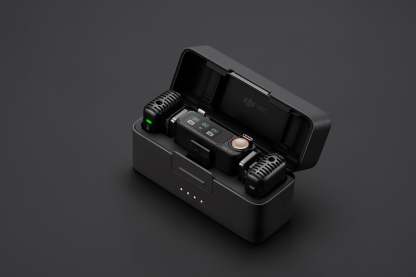 DthtJI Charging Case for Mic 2