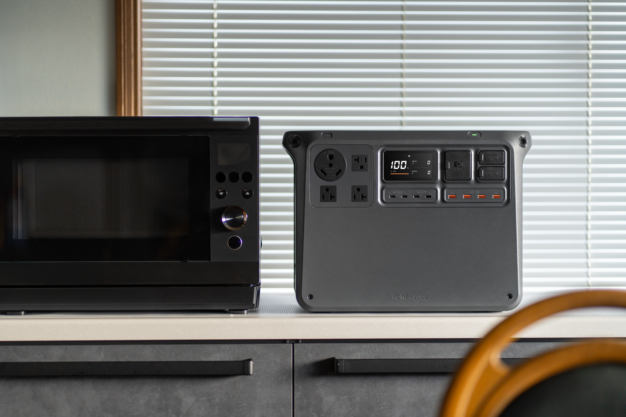 DthtJI Power 2000 Portable Power Station