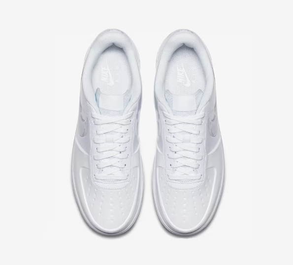 NIthtKE AIR FORCE 1 